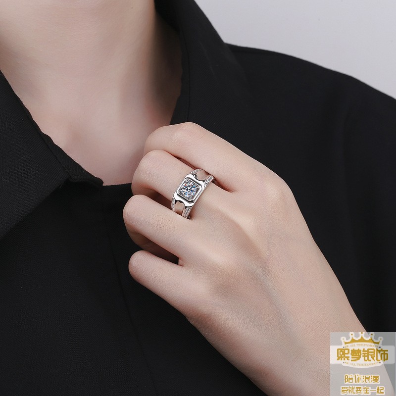 s925纯银一克拉莫桑钻镶钻戒指男士结婚订婚锆石镶嵌开口情侣对戒