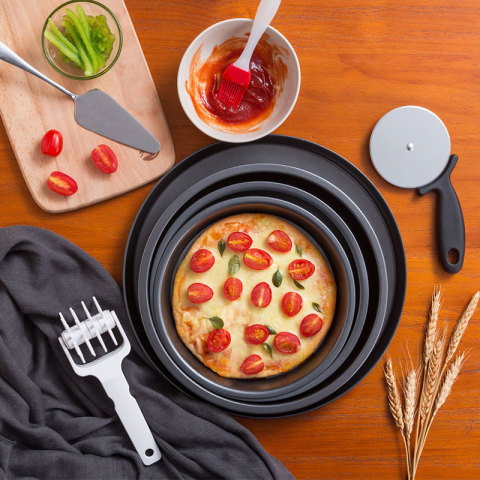 魔幻厨房披萨盘烤盘家用烘焙烤箱6/7/8/9寸圆形pizza套装蛋糕模具