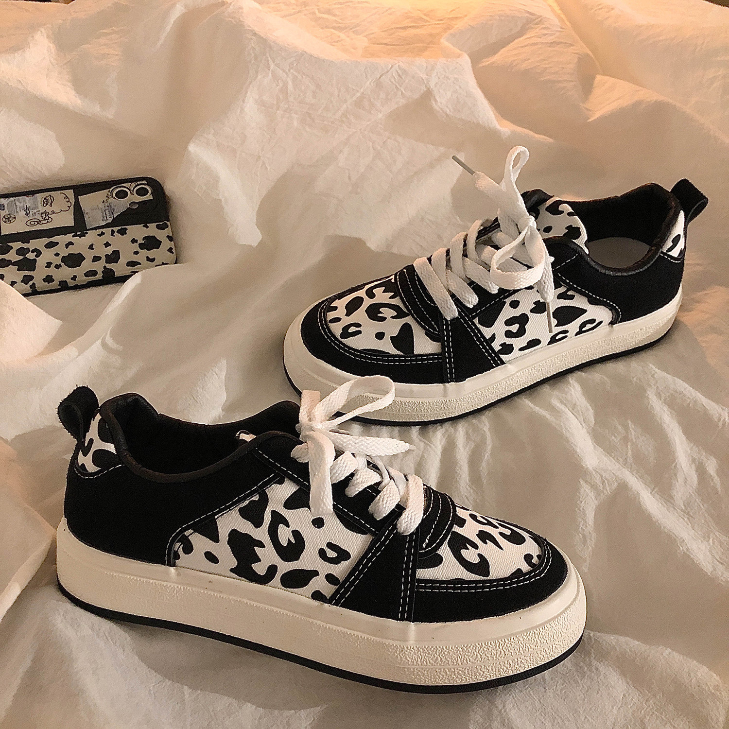 林先参 豹纹鞋子女ins街拍潮鞋2021新款休闲板鞋小众设计复古港味