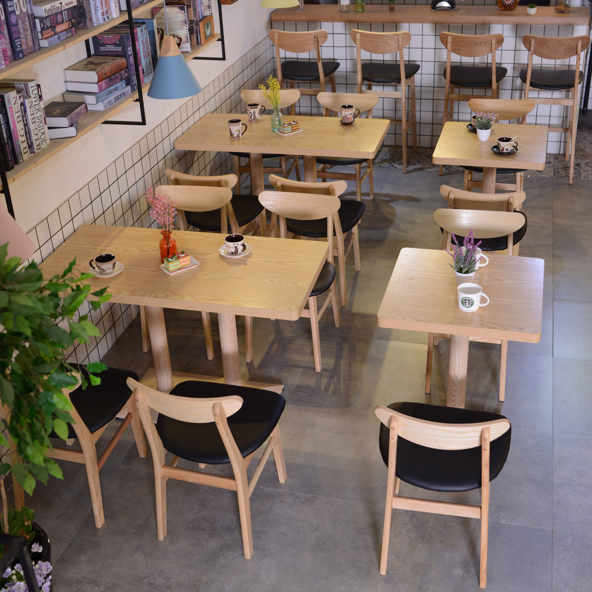 简约甜品店桌椅休闲实木小吃店薯片椅饮品奶茶店咖啡厅餐桌椅组合