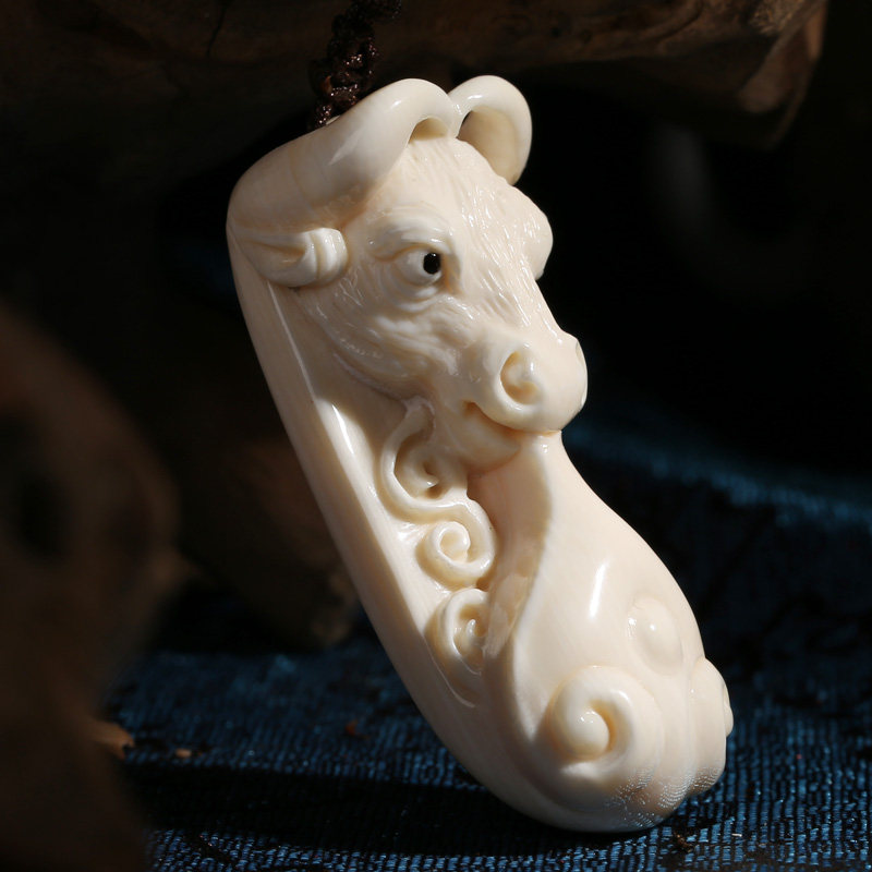 《如意生肖牛》猛犸牙手工雕刻栩栩如生