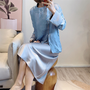 0304 温柔中式风 醋酸混纺蓝色立体提花真丝上衣灰色质感吊带裙