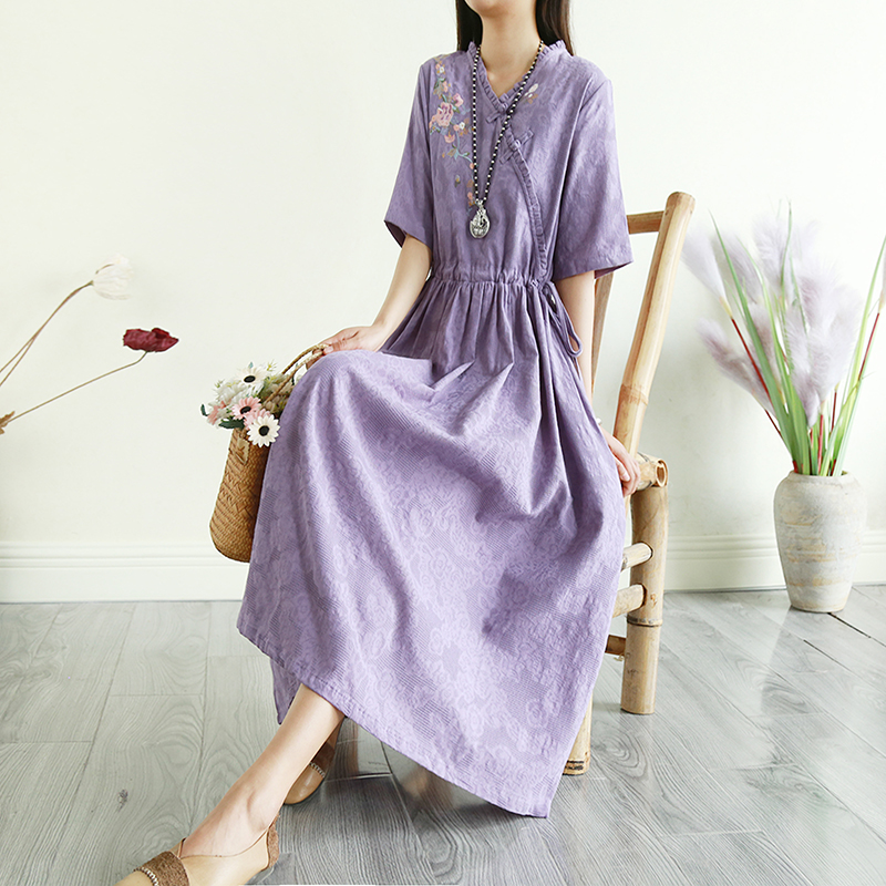复古文艺亚麻棉刺绣花连衣裙夏季长款过膝麻料气质长裙子宽松森系
