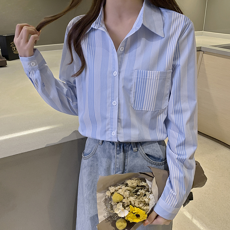 实拍2021春装新款蓝色条纹衬衫时尚韩版简约百搭衬衣小衫女