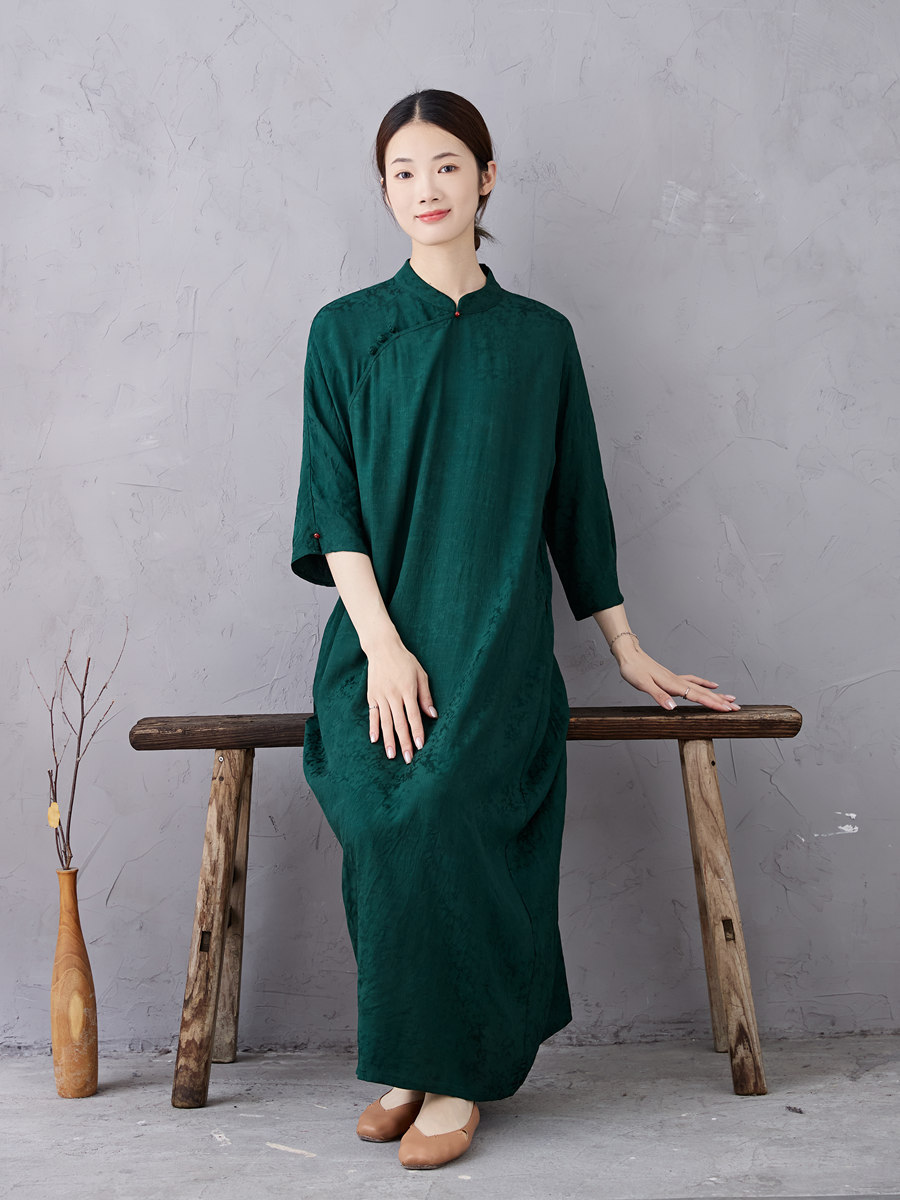 柒宜夏季新款人丝提花绿色改良旗袍宽松复古新中式国风连衣裙长裙