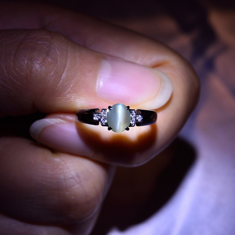 1.18ct 18k金镶变色猫眼戒指 足反钻 79776