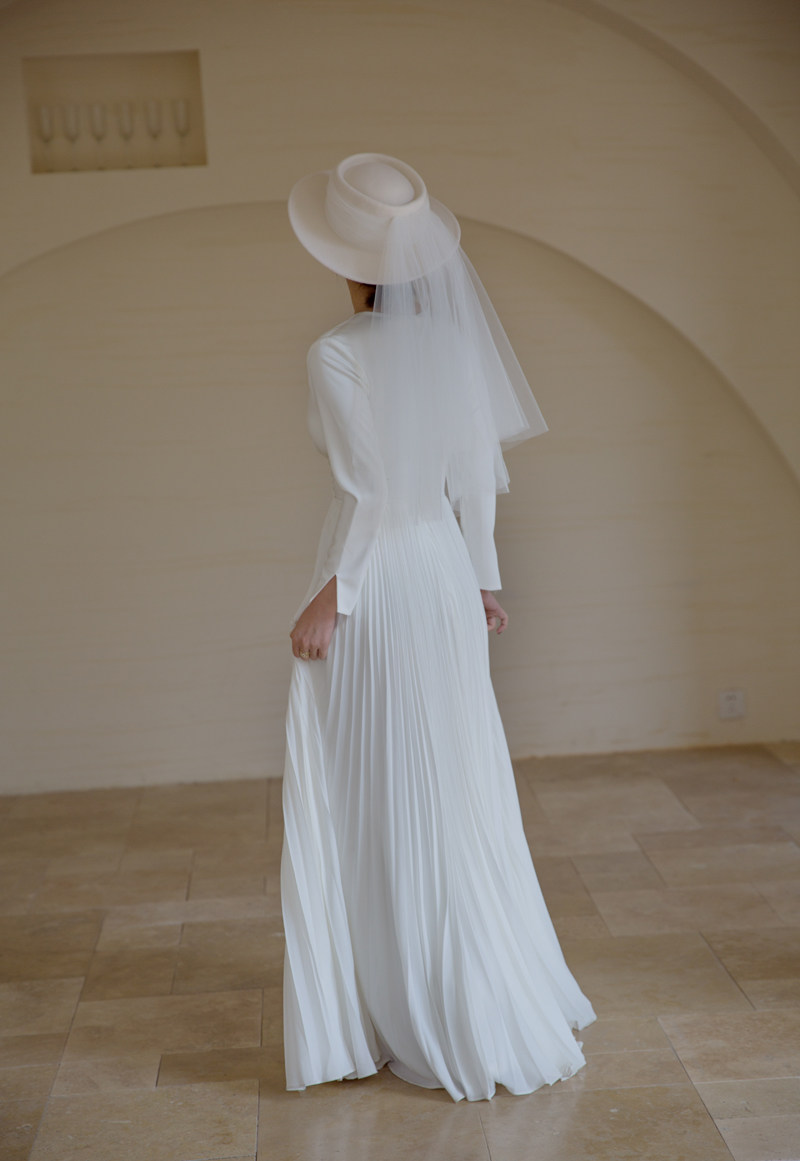 新娘礼帽头纱复古法式优雅羊毛呢简约旅拍草地户外婚礼帽头纱帽