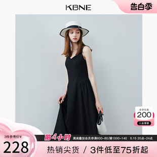KBNE连衣裙女吊带裙黑色连身裙2024夏季新款茶歇法式小个子小黑裙