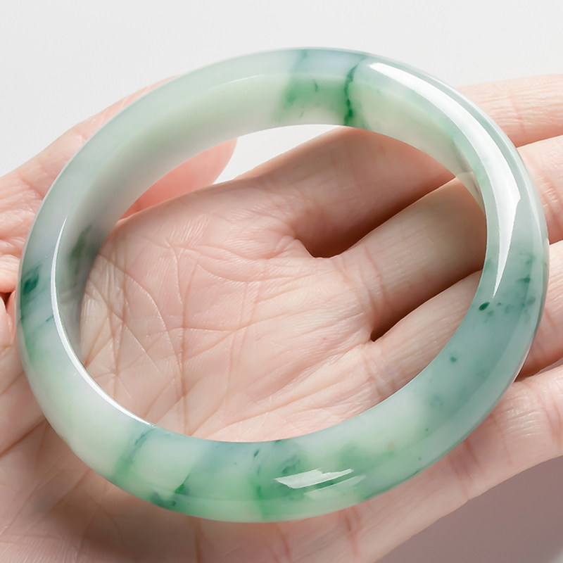 a货翡翠老坑冰糯种水润飘花手镯 55.18g(圈口57.8)