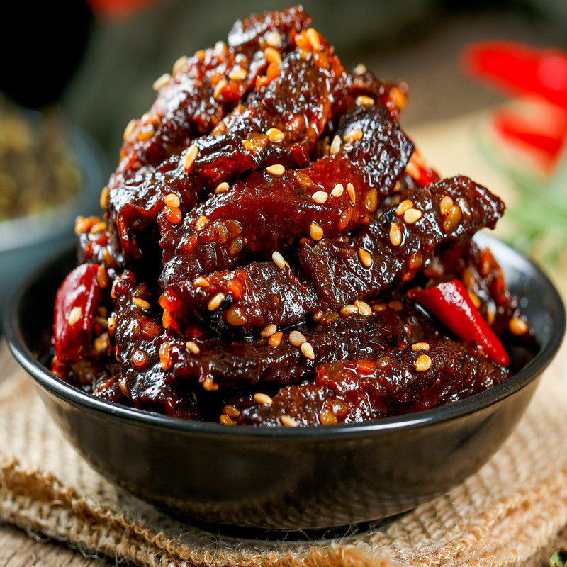 麻辣牛肉干休闲小吃四川特产香辣辣味零食散装即食卤味网红牛肉片