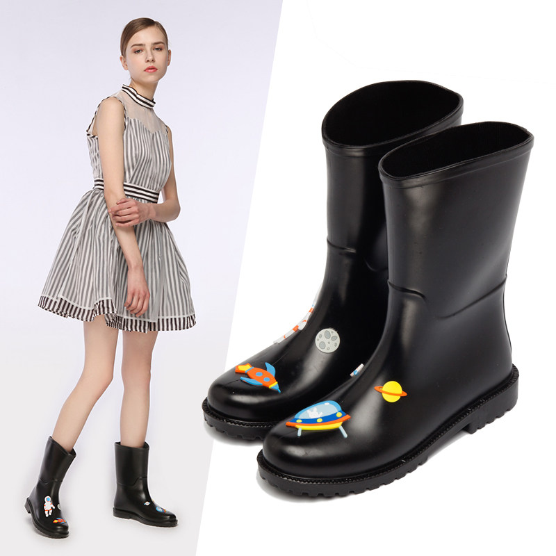 水鞋女士雨靴中筒防水防滑时尚款外穿韩国可爱胶鞋水靴女式雨鞋