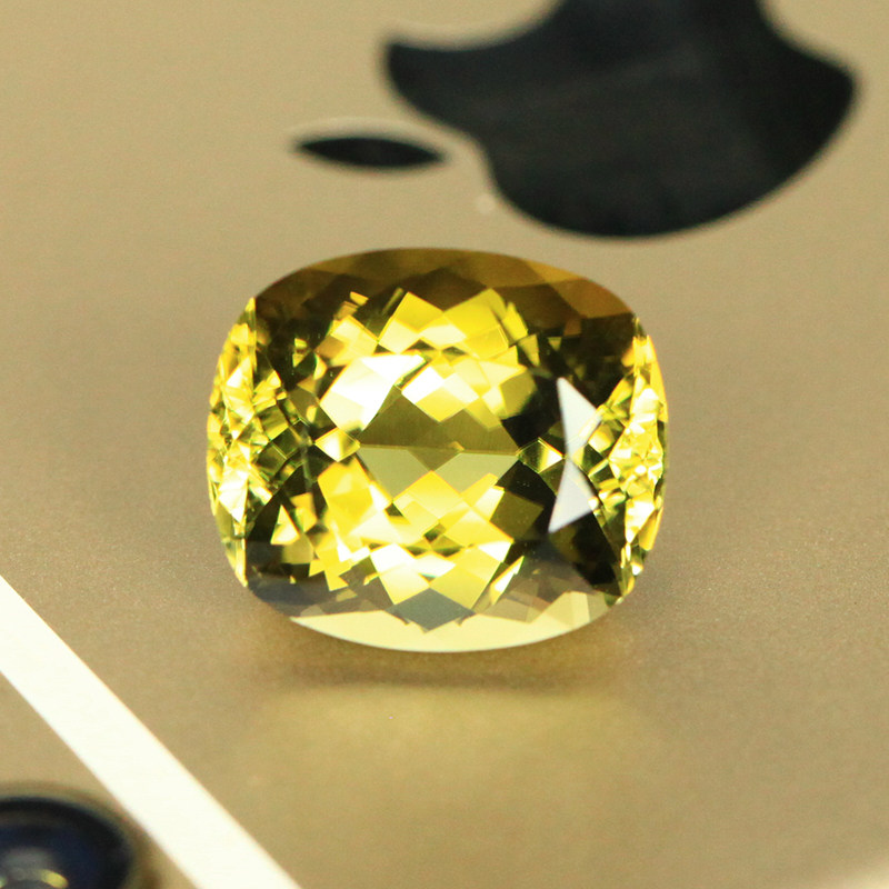 嘉德珠宝 7.250ct天然黄绿色碧玺裸石 满火璀璨1585