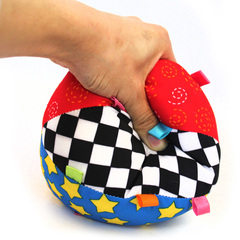 婴儿玩具球车挂 床挂二合一手抓健身球铃铛球布球多彩宝宝抱抱球