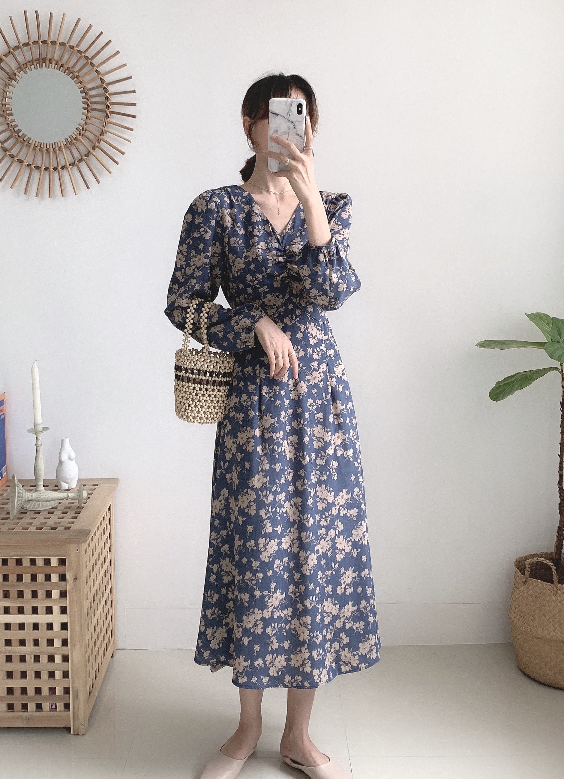 早春装女碎花连衣裙子春夏季2022年新款女装法式茶歇小众设计长裙