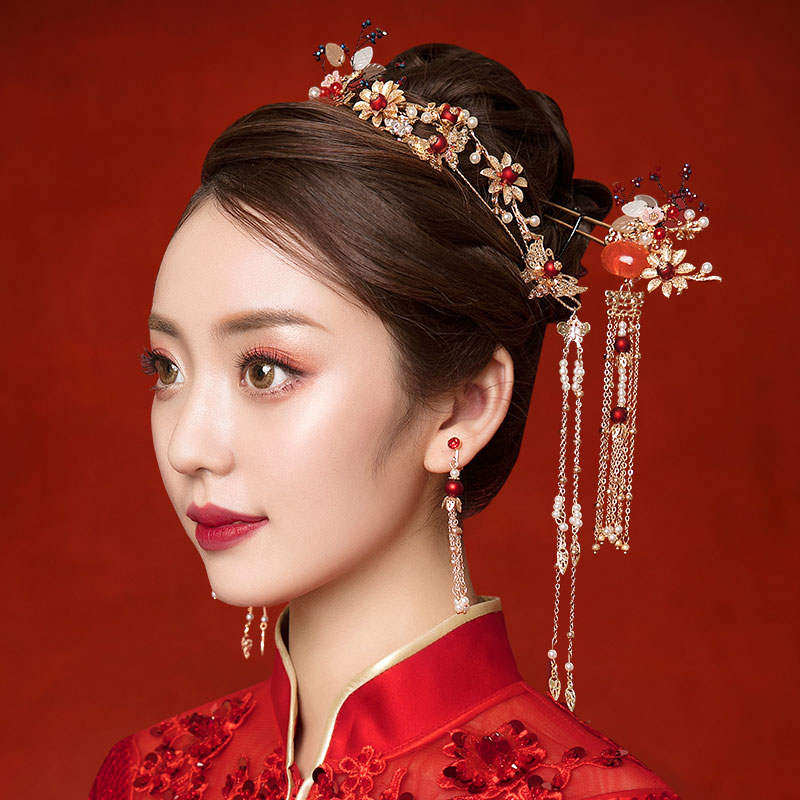 中式秀禾服头饰新娘2021年新款大气简约结婚凤冠金色步摇皇冠发饰