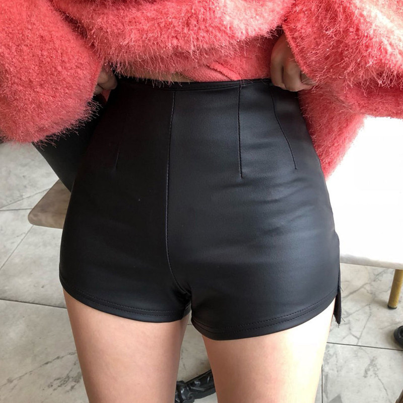 黑色皮短裤女春秋2022新款高腰包臀紧身超短外穿打底裤配靴子皮裤