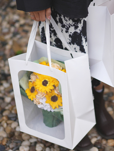 礼品袋ins风鲜花透明手提开窗纸袋大号礼物袋高级感花束包装袋子