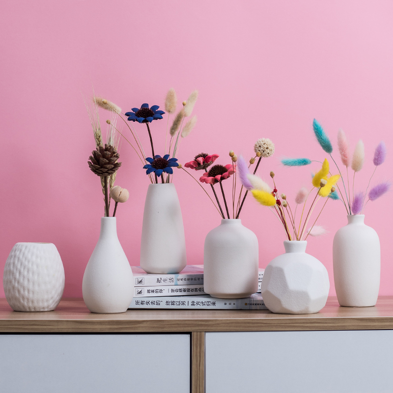 北欧ins白色小花瓶摆件客厅插花陶瓷干花装饰品现代创意简约餐桌