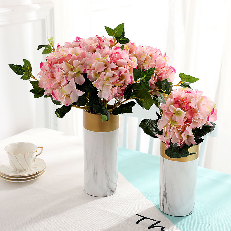 新品花艺摆件欧式绣球仿真花轻奢假花餐桌卧室床头壁柜多彩装饰在类目 家居饰品, 花瓶/花器/仿真花/仿真饰品, 仿真花/假花中 - 来自Buy2taobao.com提供专业的淘宝代购服务