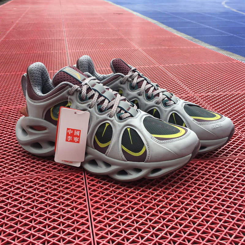 中国李宁男鞋夏季网面透气纽约时装周弧ace弹影减震运动鞋arhp191