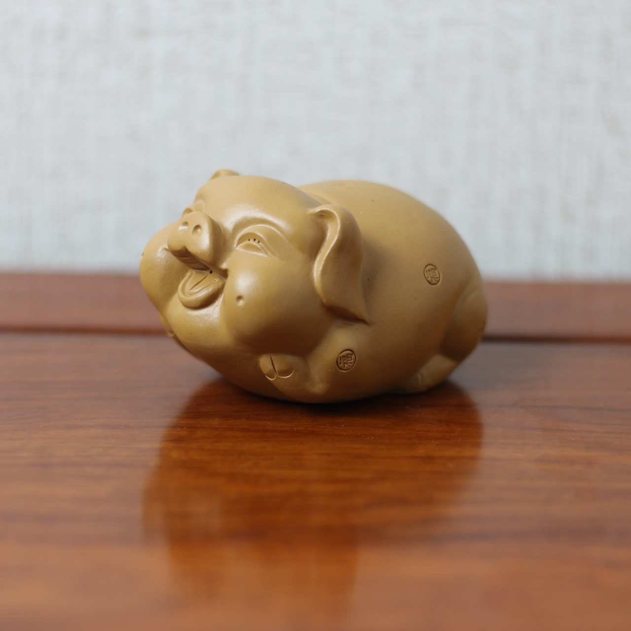 紫砂泥茶宠陶瓷手办摆件手工艺品猪仔十二生肖猪雕像模型现货包邮