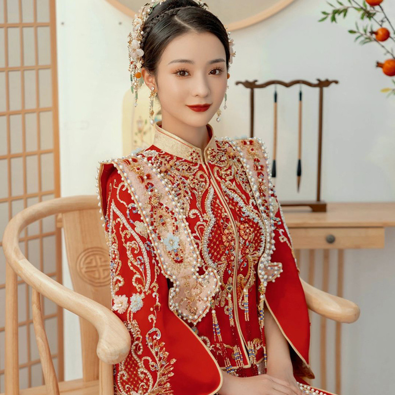 重工秀禾服新娘嫁衣