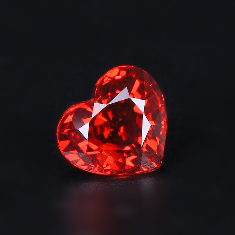 1.59ct 天然芬达石裸石心形刻面 0126