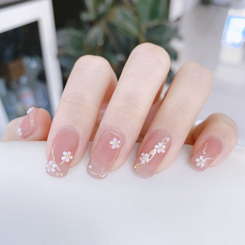 磨砂雾面立体小花指甲贴片冰透奶咖裸色美甲成品可穿戴式新娘甲片