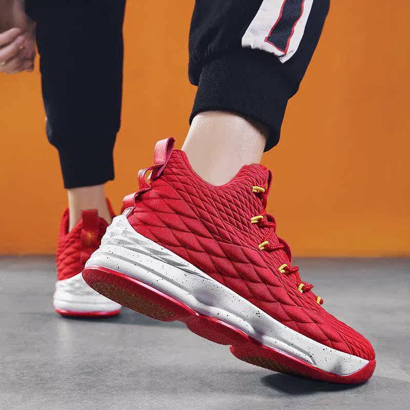 特价詹姆斯15鸳鸯战靴