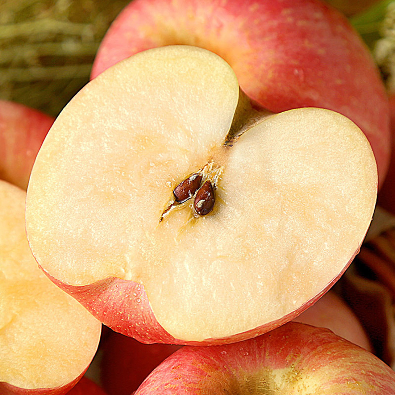 王小二 苹果水果批发包邮 新鲜山东烟台栖霞红富士苹果 平果