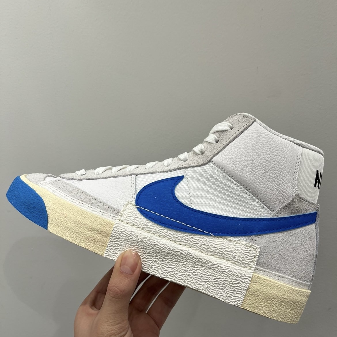 Nike Blazer Mid 耐克男女开拓者中帮运动休闲板鞋 DO2331 DH4505