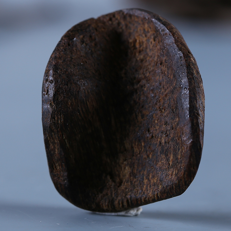 达拉干沉水沉香 纹理优美《弥勒挂件》精选老料