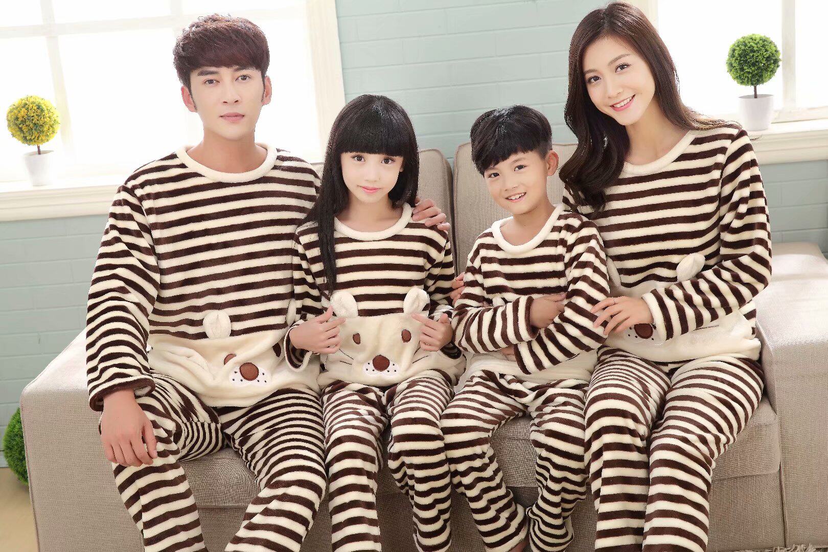 亲子装小猪佩奇佩琪社会人睡衣男女情侣亲子家居服套装一家人大码