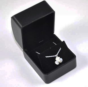 欧珀莱专柜赠品温馨贝母珍珠吊坠项链礼盒装锁骨链超美送人自用