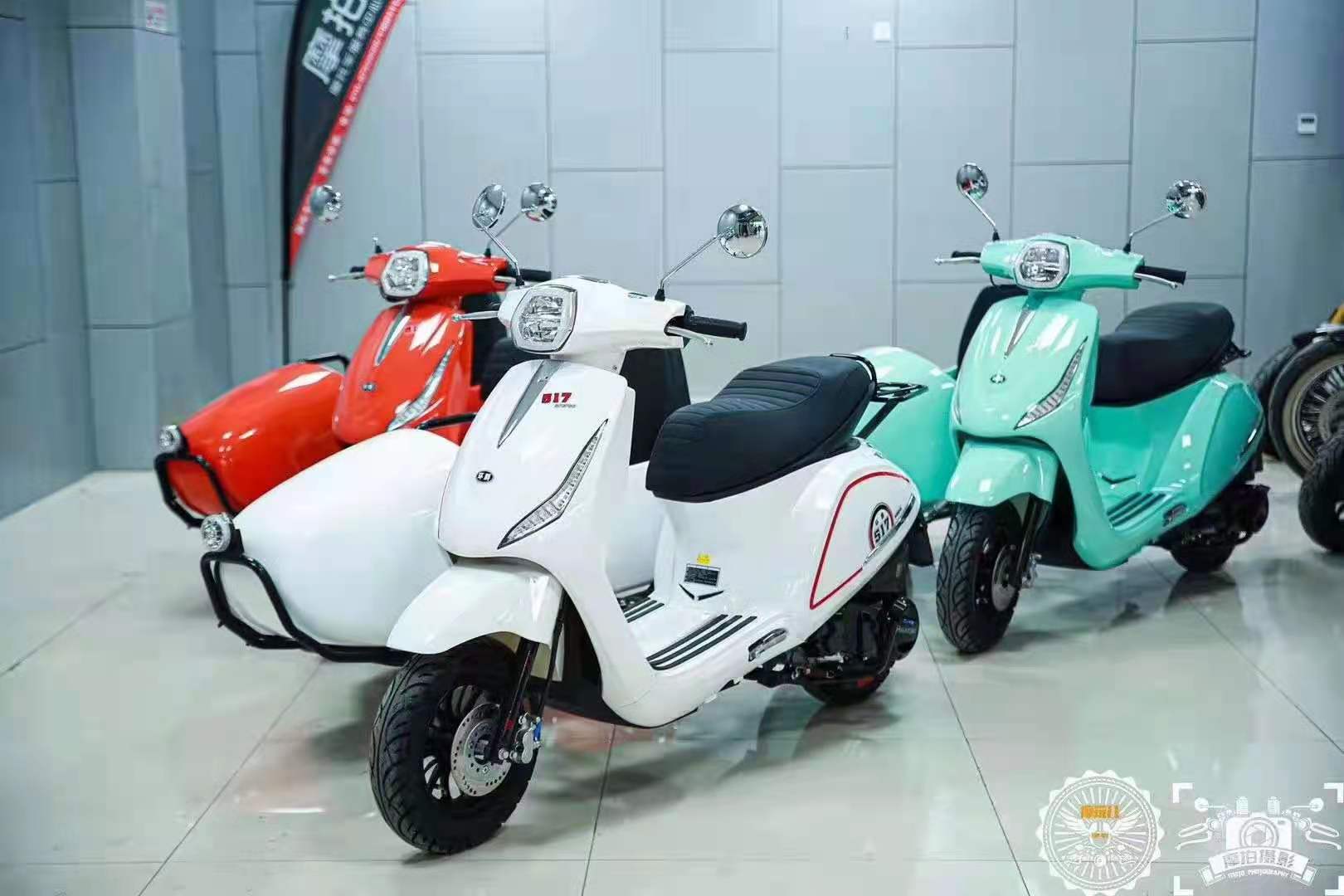 环爵网红边三轮踏板摩托整车休闲125cc排量国四电喷可