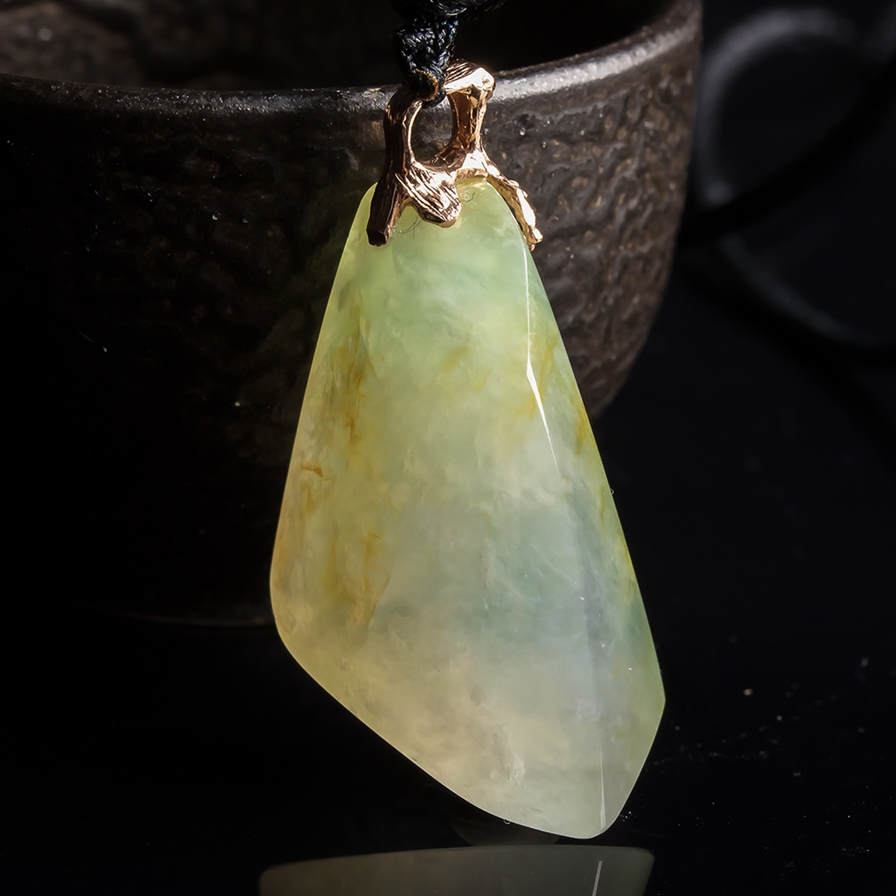 缅甸天然a货翡翠 18k金镶嵌冰种黄翡随形挂件13.58g