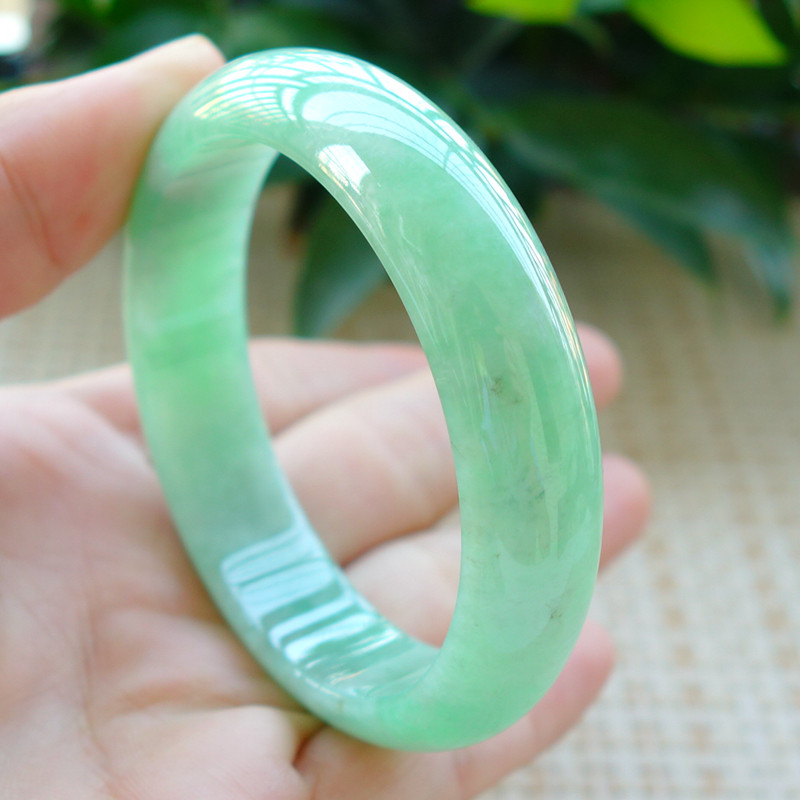 【实物已检】天然a货翡翠 冰糯种果绿正圈手镯 59.20g