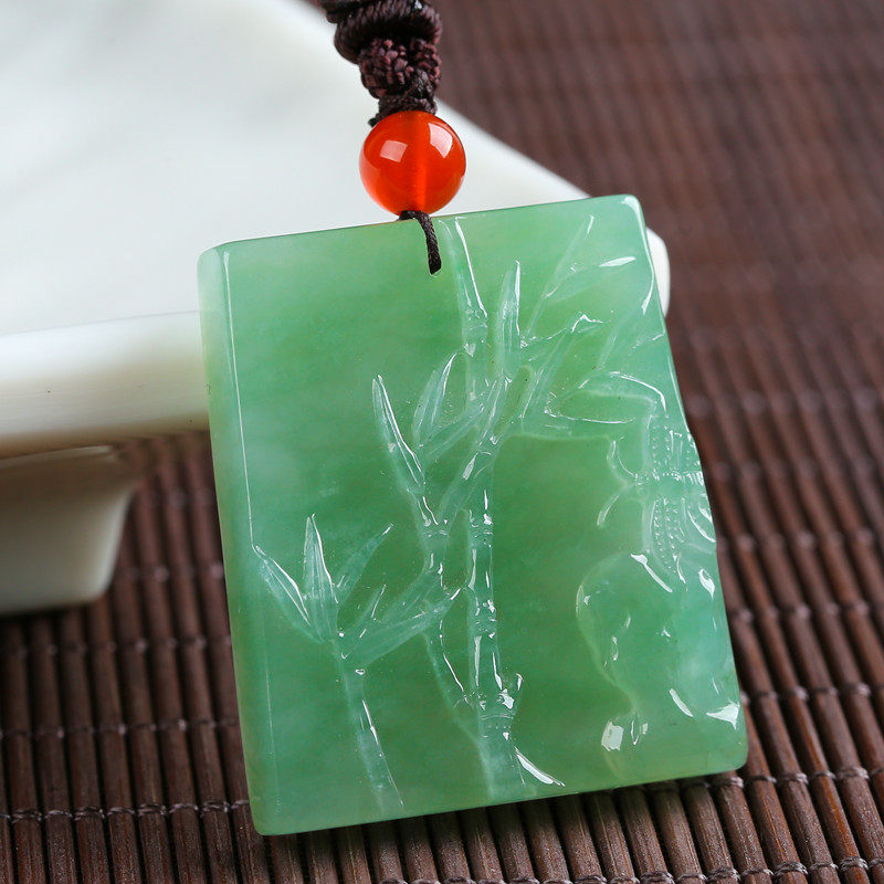 天然a货翡翠甜绿竹节牌吊坠 21.68g