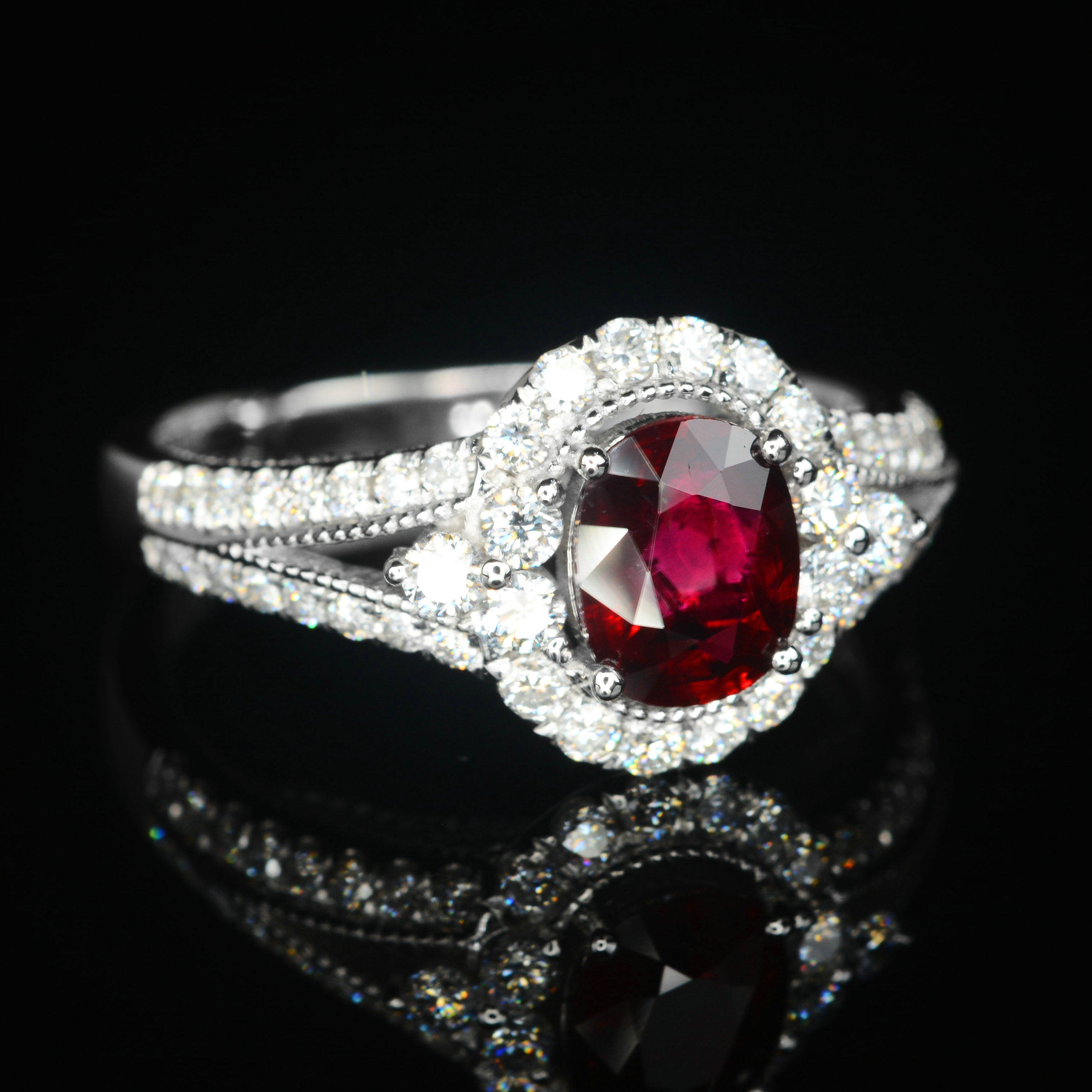 1.12克拉 18k金天然无烧鸽血红红宝石戒指 颜色好 火彩好 5970