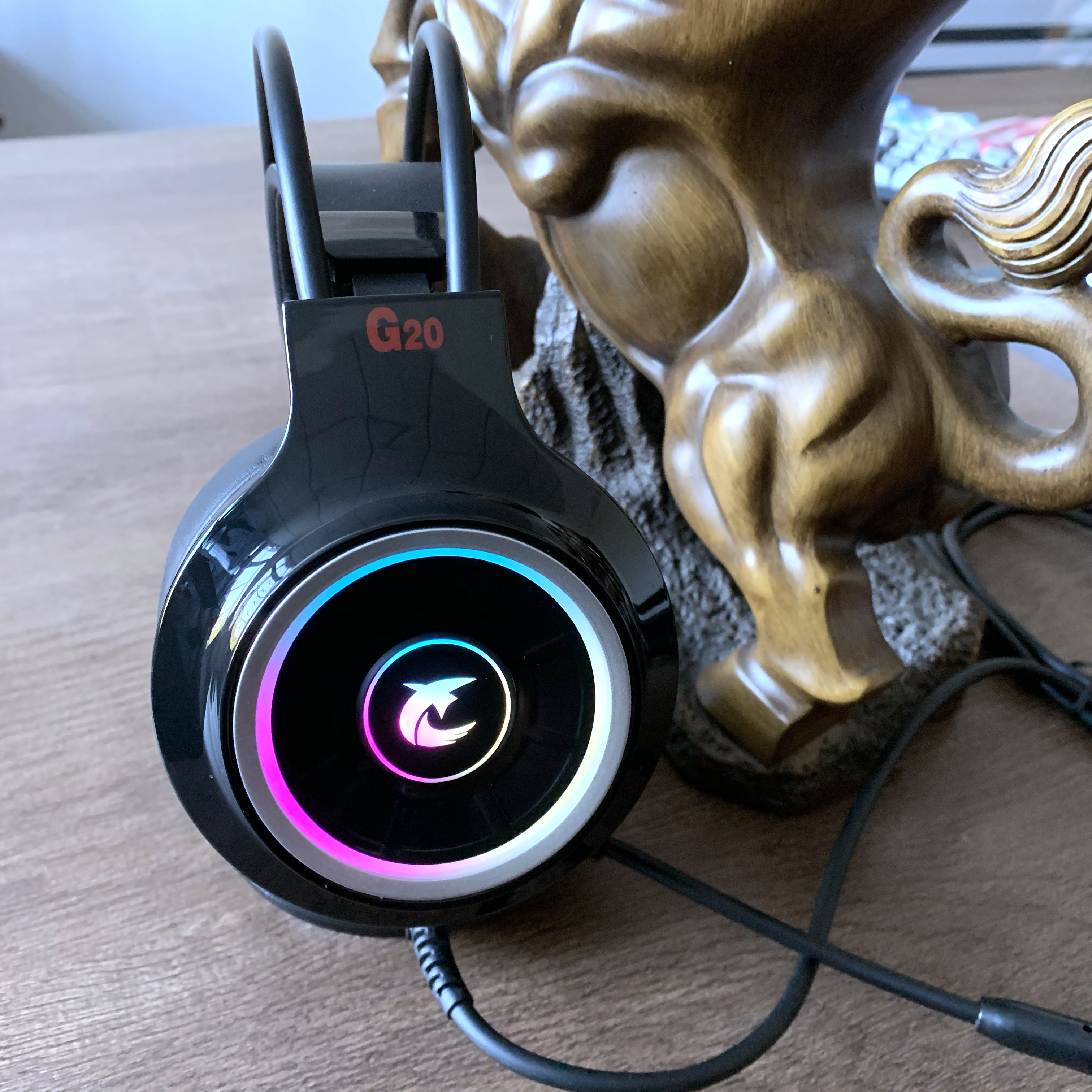 USB7.1声道 电竞游戏吃鸡耳机 头戴式电脑网课办公耳机麦克风黑色在类目 影音电器, 耳机/耳麦中 - 来自Buy2taobao.com提供专业的淘宝代购服务