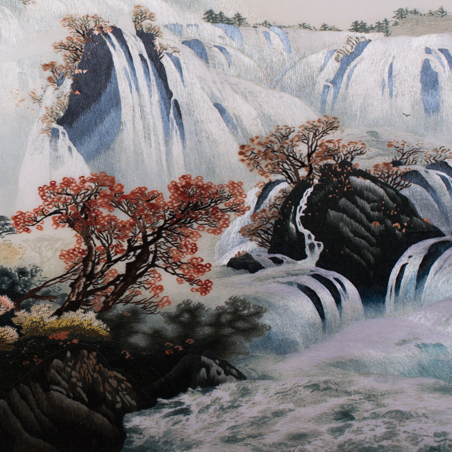 纯手工真丝 精品苏绣挂画《大山水一》刺绣