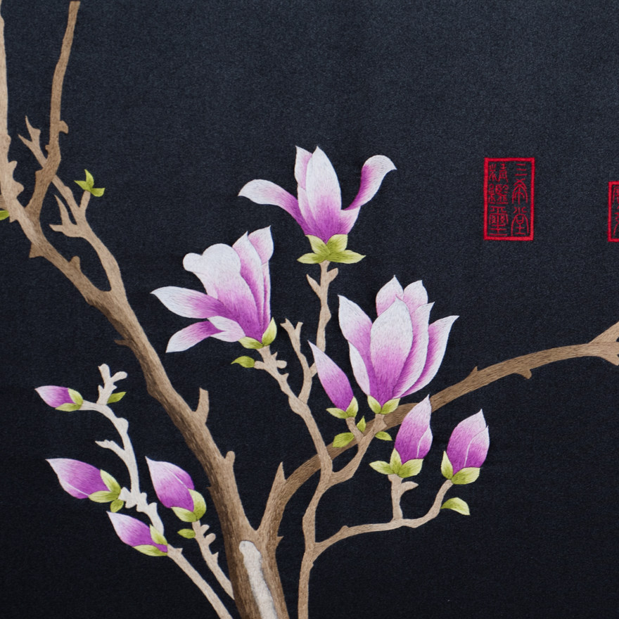 纯手工真丝 精品苏绣挂画《玉兰二》刺绣