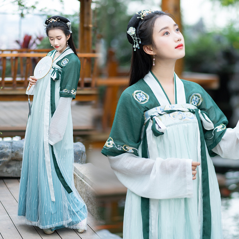 紫矜家 古風傳統漢服漢元素改良日常齊胸襦裙系帶繡花半臂套裝在類目 模玩/動漫/周邊/cos/桌遊, 二次元古風服裝, 古風套裝中 - 來自Buy2taobao.com提供專業的淘寶代購服務