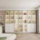 奶油风书柜一体整墙定制家用客厅轻奢实木书架落地带玻璃门展示柜