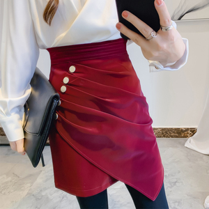 酒红色皮裙图片