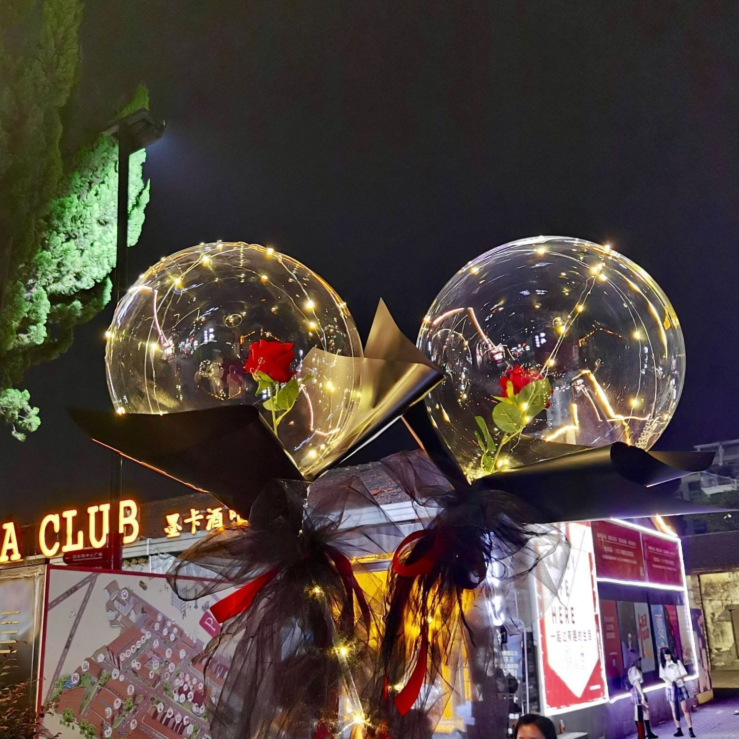网红玫瑰花气球情人节七夕告白婚v生日装饰品夜市摆摊发光波波球