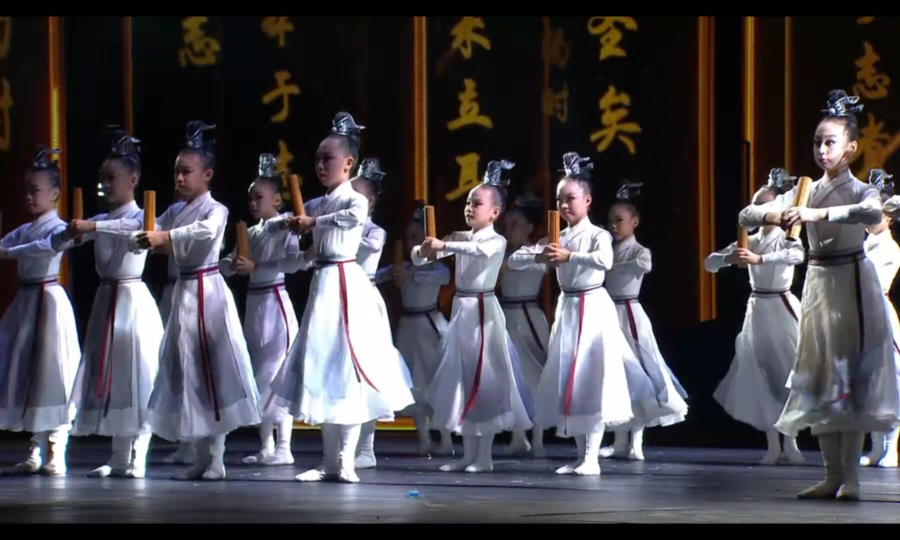 2022新款儿童国学状志少年行舞蹈白色表演服男女童中国风古典汉服