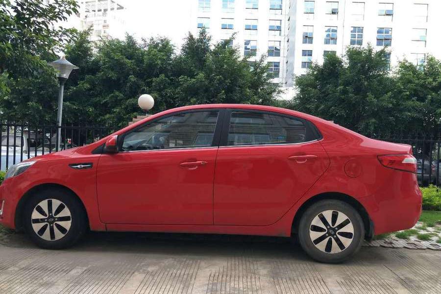 【第一次拍卖】桂b6l009起亚牌yqz7142小型轿车