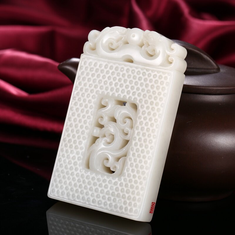 玉雕名家高守亮作品【龙凤呈祥】和田玉龙凤牌把件125.75g