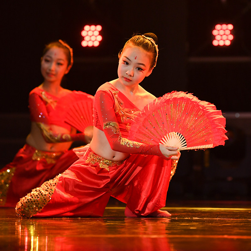 少年志舞蹈服装儿童演出服少年中国说少年强则国强扇子练功服民族
